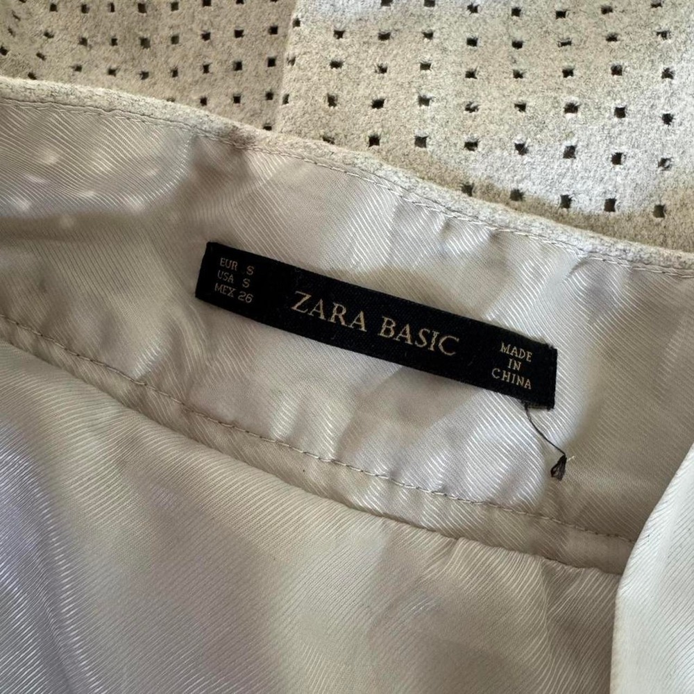 Zara cream pleated skirt - Picture 6 of 6